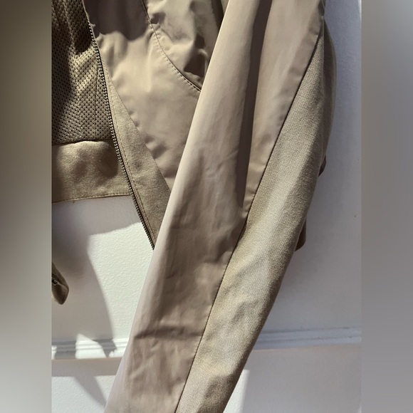 BCBG Maxazria tan jacket - Picture 8 of 9